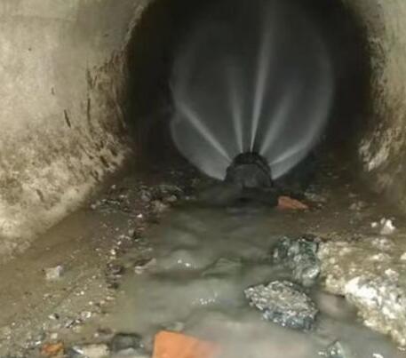 乌伊岭市政管道清淤